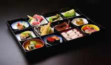 松華堂「もくれん」